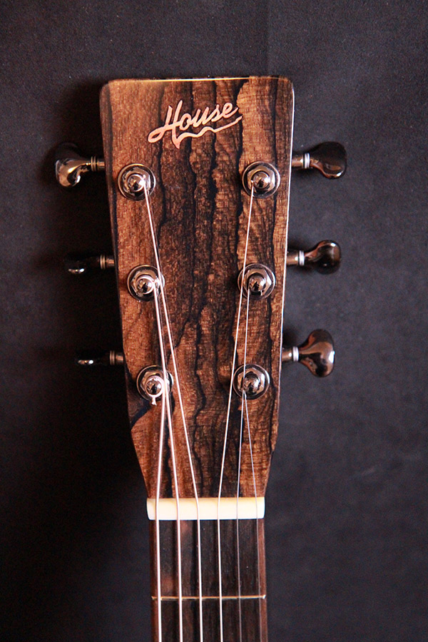 Paramount Guitars Unique Handmade Guitars House OM Paramount Guitars Unique Handmade Guitars House OM